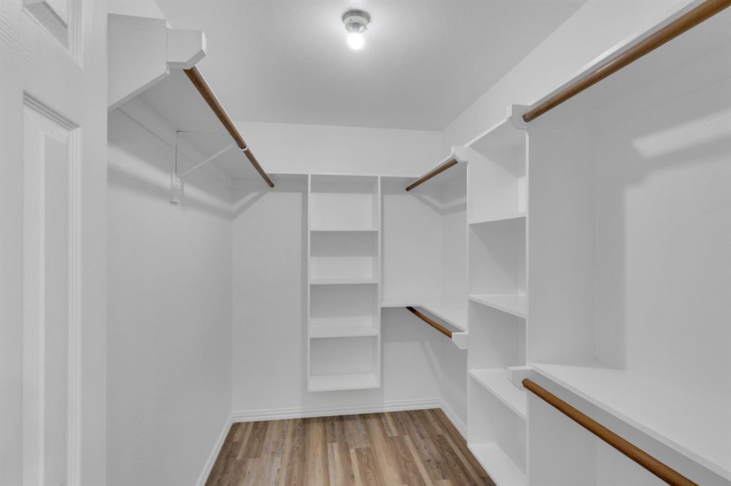 812 P OLIVARI 3.99 ACRES - Residential