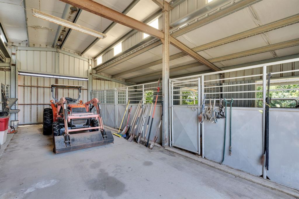 812 P OLIVARI 3.99 ACRES - Residential