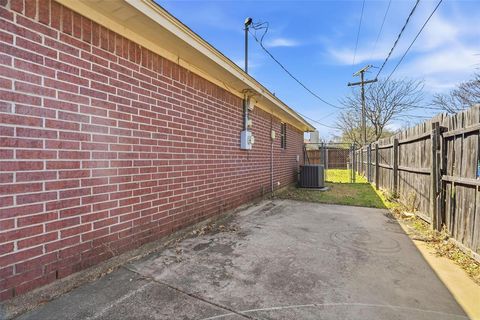 Tiny photo for 1154 Miles Avenue, Burleson, TX 76028 (MLS # 21197633)