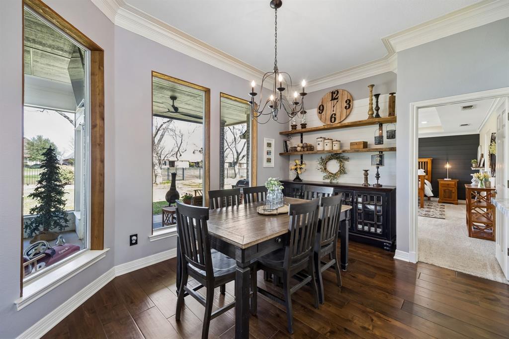 5704 Nutcracker Drive