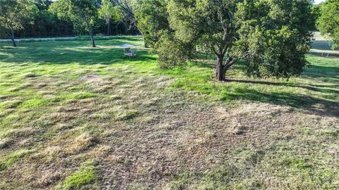 708A W Howell Street Saint Jo TX 76265