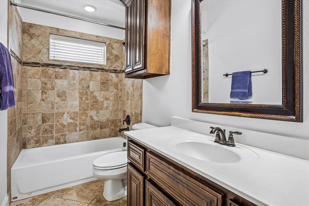 16400 Stillhouse Hollow Court