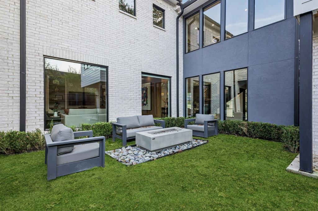 White Rock Forest Add - Residential