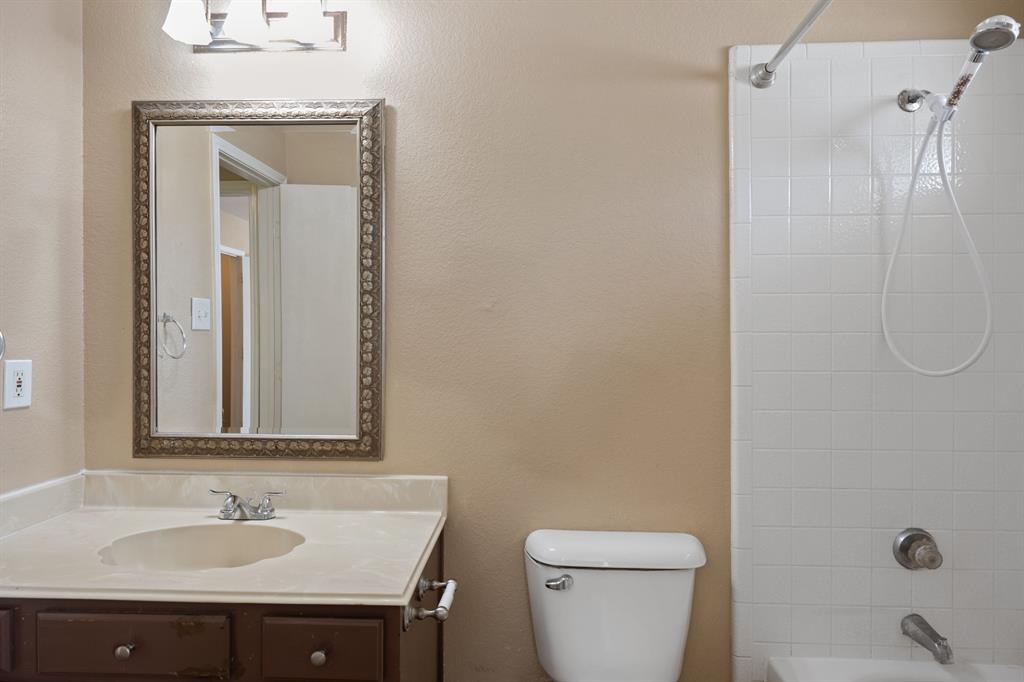 2301 Brookview Drive