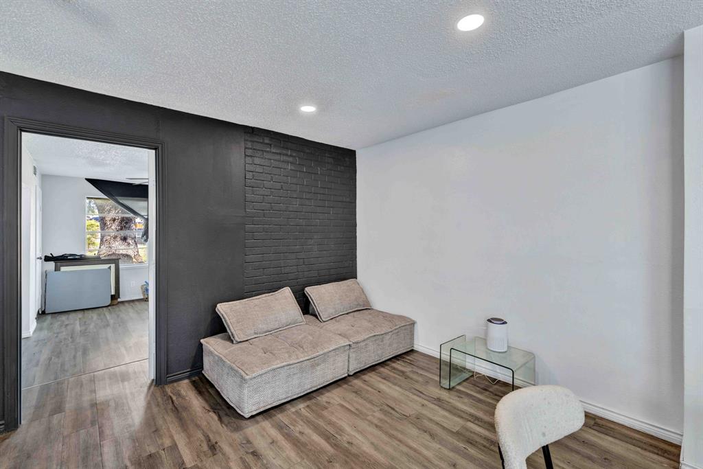 Gatewood 03 - Residential