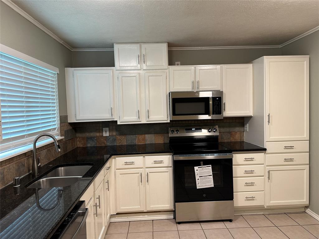 Kenwood Heights 01 - Residential