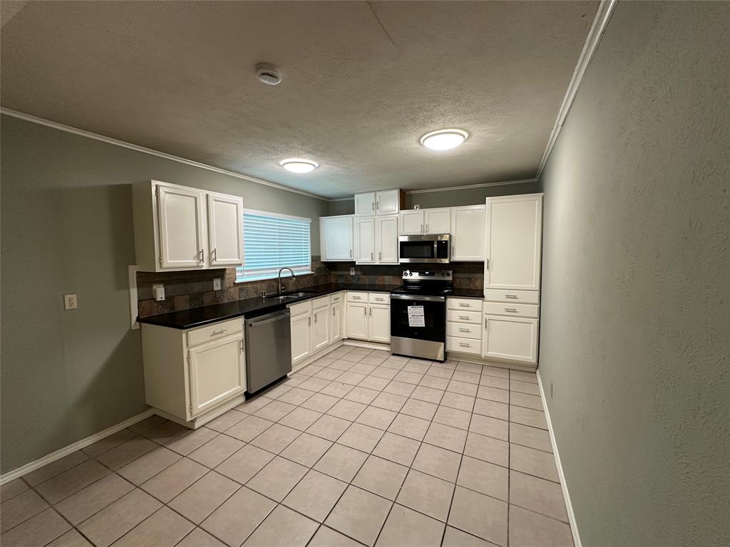 Kenwood Heights 01 - Residential