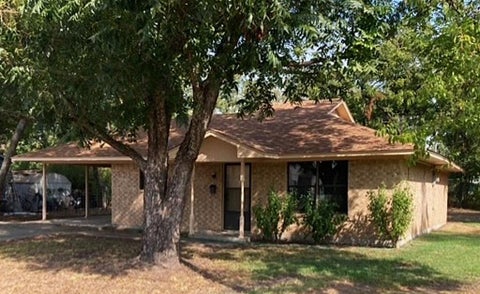 Tiny photo for 826 W 9th Street, Bonham, TX 75418 (MLS # 21343385)