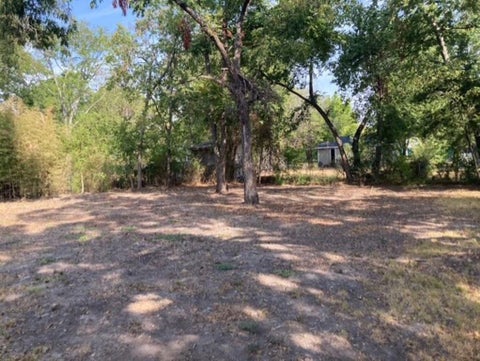 Tiny photo for 826 W 9th Street, Bonham, TX 75418 (MLS # 21343385)