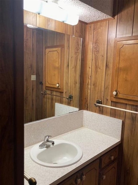 Tiny photo for 826 W 9th Street, Bonham, TX 75418 (MLS # 21343385)