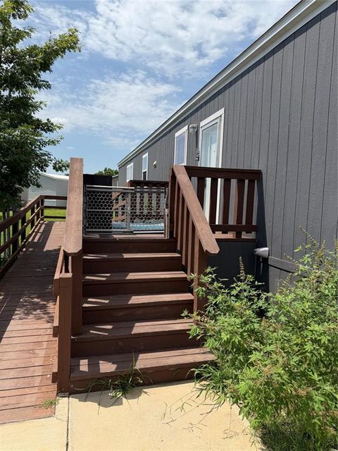 Photo of 115 Collins Dr, Knollwood, TX 75092 (MLS # 21314396)