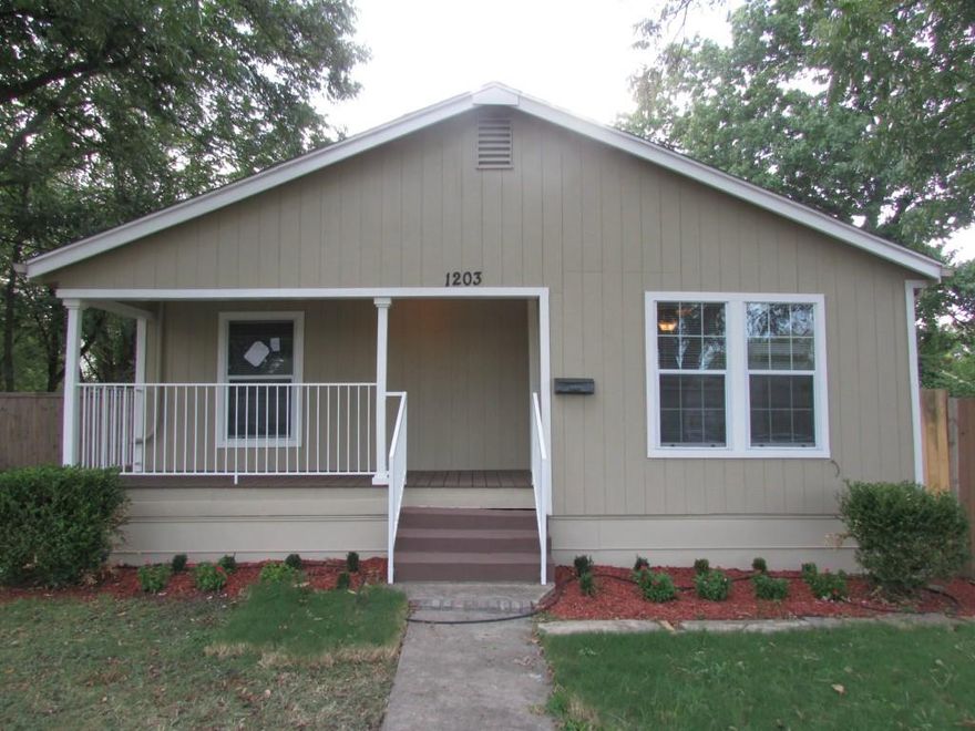 Charming and elegant home with a fantastic floor plan in a prime location near Downtown McKinney and the vibrant McKinney Historic District. This property offers a rare opportunity to enjoy character, space, and convenience in one of the most sought-after areas of McKinney.  Inside, you’ll find brand-new flooring throughout and a stylish bathroom with designer tile, giving the home a fresh, updated feel. The smart and functional layout creates comfortable living spaces perfect for everyday living and entertaining.  Enjoy peaceful mornings and relaxing evenings on the private balcony, or host gatherings on the back porch overlooking a large backyard filled with mature trees. The spacious outdoor area provides plenty of room for gardening, entertaining, pets, or simply enjoying the natural setting.  Located just minutes from Downtown McKinney, this home places you close to popular restaurants, boutique shopping, coffee shops, parks, and year-round community events in the historic district. Homes in this location with this kind of outdoor space and charm don’t come available often.  Property Highlights: Prime location near Downtown McKinney, Minutes from the McKinney Historic District, New flooring throughout, Designer tile bathroom, , balcony plus back porch for outdoor living, Large backyard with mature trees, Highly desirable McKinney location. This is a rare chance to own a charming home near Historic Downtown McKinney with space, trees, and character. Schedule your showing today before it’s gone.