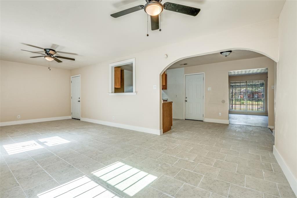 1742 E Red Bird Lane