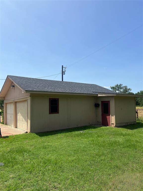 7442 Farm Road 1567 W