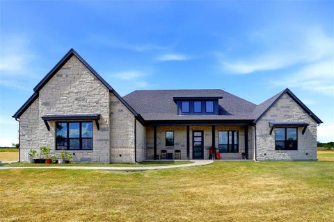 Photo of 1015 Louise Lane, Weatherford, TX 76087 (MLS # 21384593)