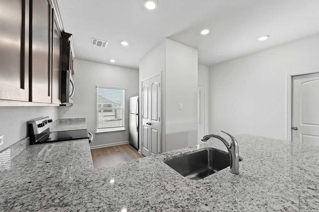 1321 Wind Drift Way