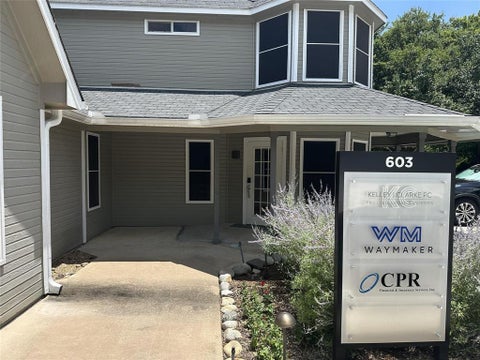 Photo of 603 E Broadway Street, Prosper, TX 75078 (MLS # 21384826)