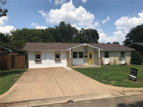 A home in Burleson
