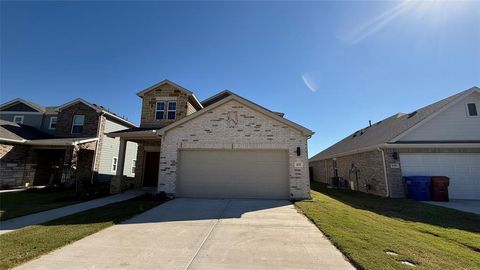 Photo of 435 Pendant Drive, Royse City, TX 75189 (MLS # 21095118)