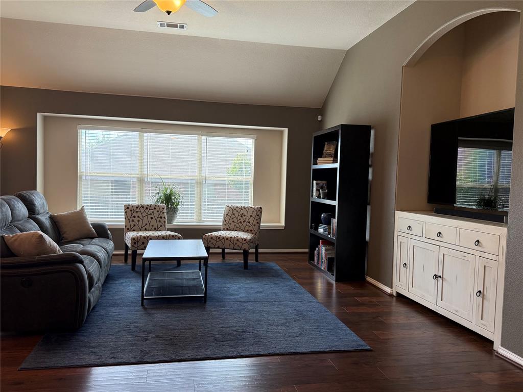1410 Fox Glen Trail