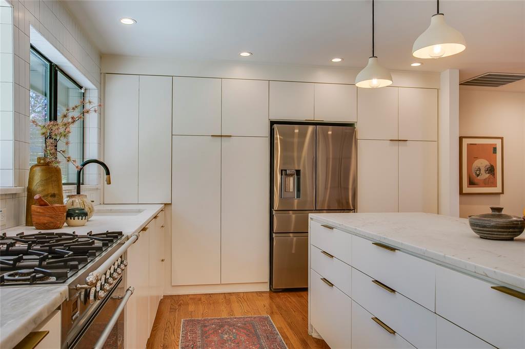 Dement & Hardy Cb 4599 - Residential