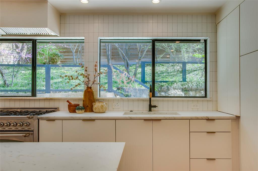 Dement & Hardy Cb 4599 - Residential