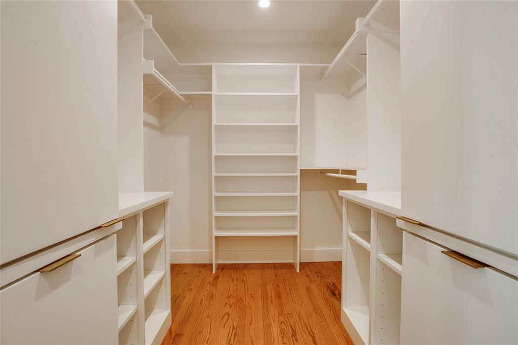 Dement & Hardy Cb 4599 - Residential