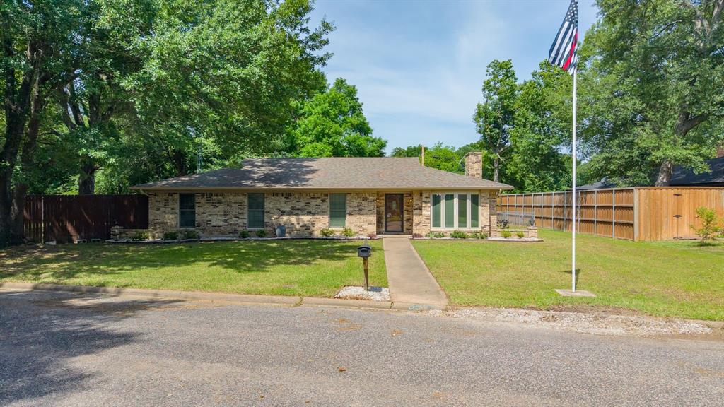 3026 Arapaho Road