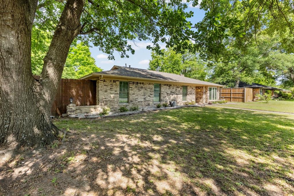 3026 Arapaho Road