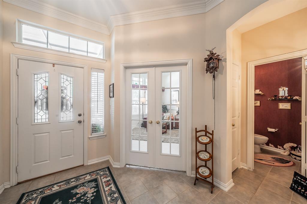 2404 Aramic Court