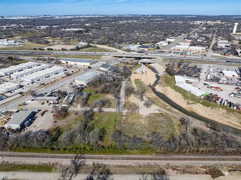 6012 Garden Street Haltom City TX 76117