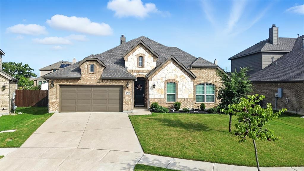 2772 Lisa Maria Street