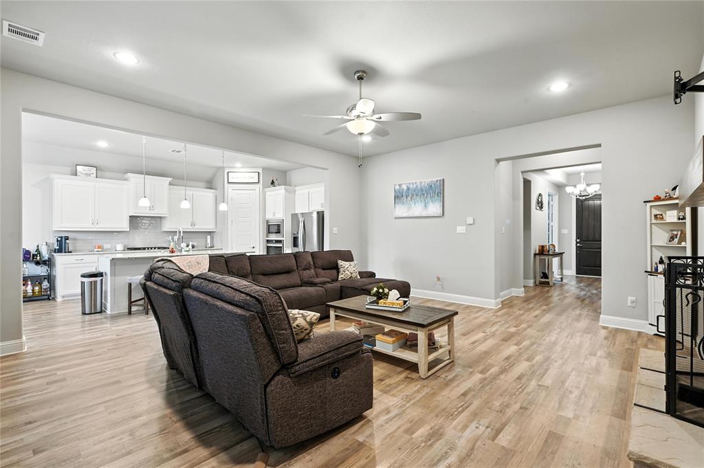 2772 Lisa Maria Street