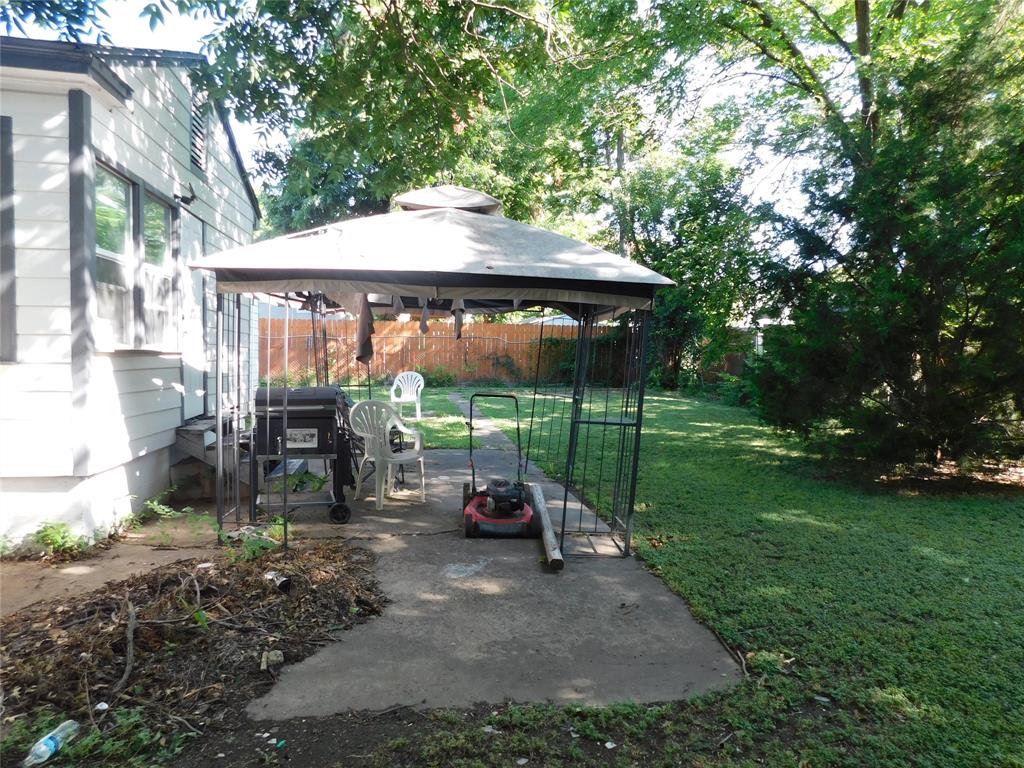 2616 Bowling Green Avenue