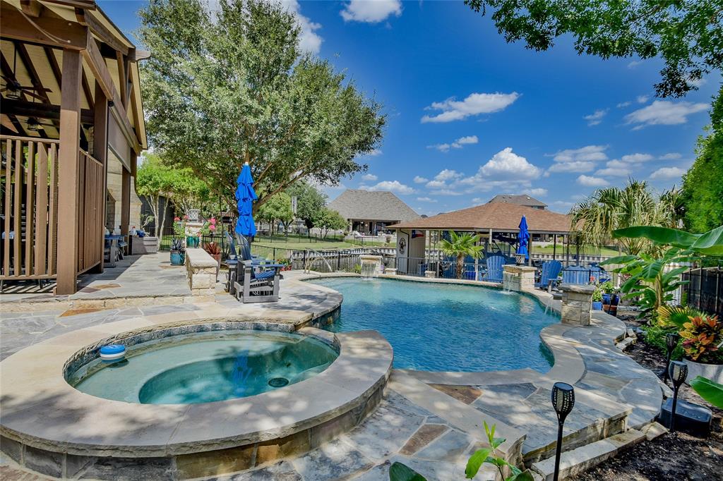 Catalina Bay - Residential