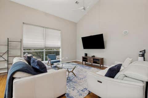 Tiny photo for 1211 Urban Lofts Drive, Dallas, TX 75215 (MLS # 21340603)
