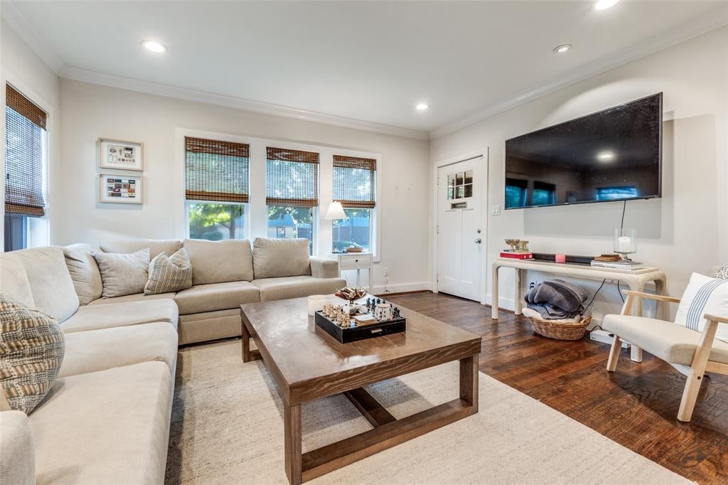 2515 Abrams Road