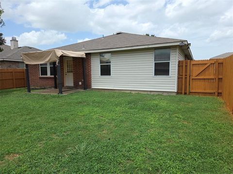 Tiny photo for 1608 Rialto Way, Fort Worth, TX 76247 (MLS # 21335444)