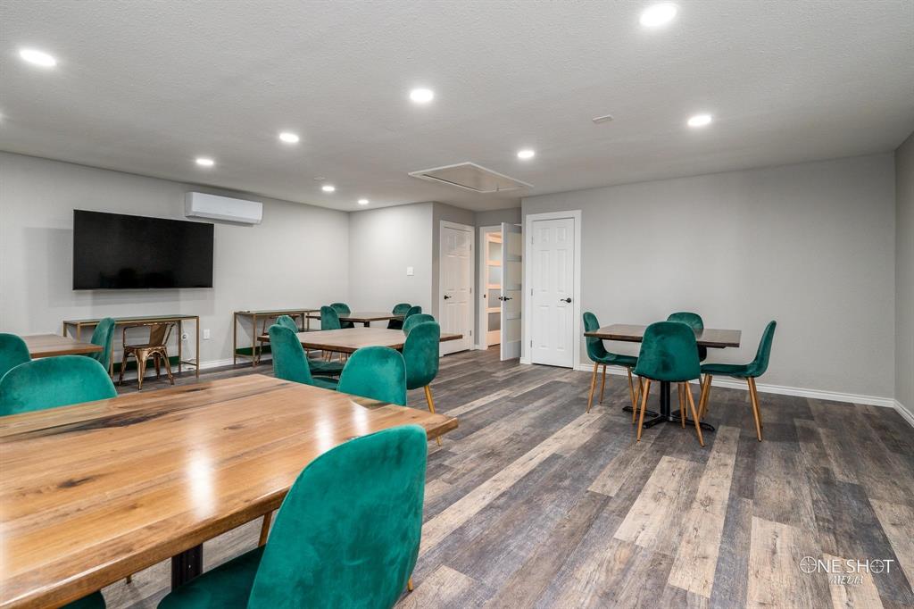 Commercial Property on Buffalo Gap - Commercial Sale