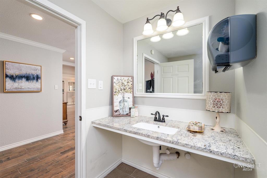 Commercial Property on Buffalo Gap - Commercial Sale