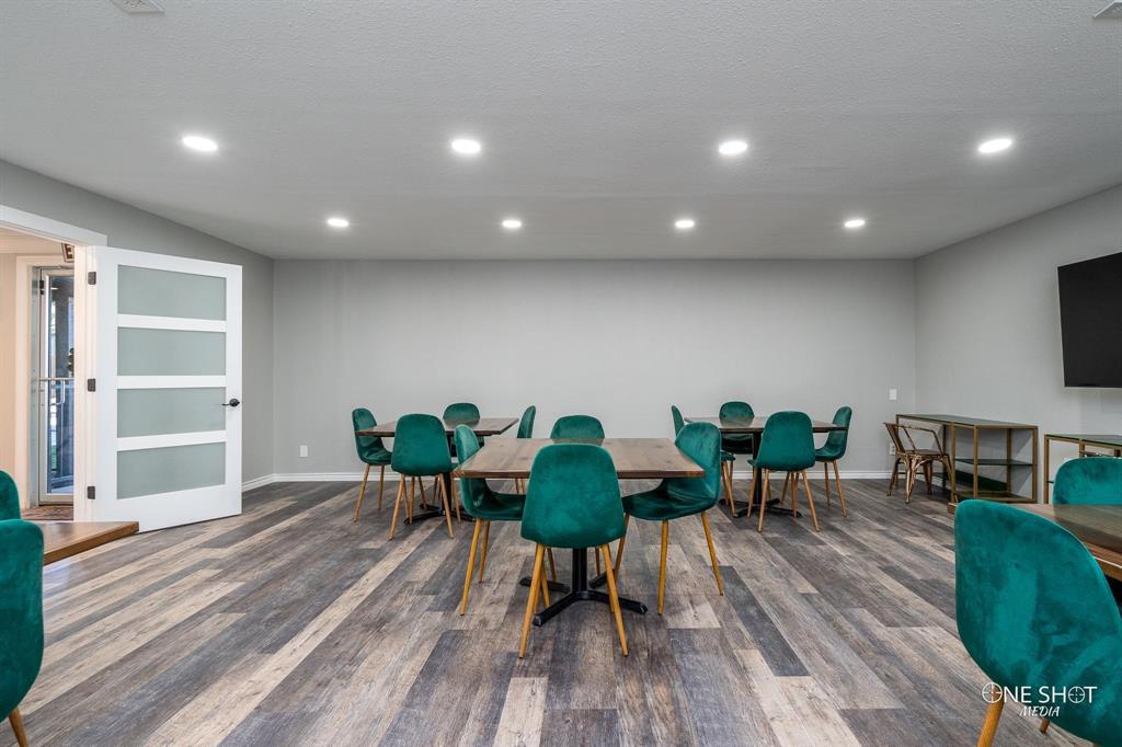 Commercial Property on Buffalo Gap - Commercial Sale