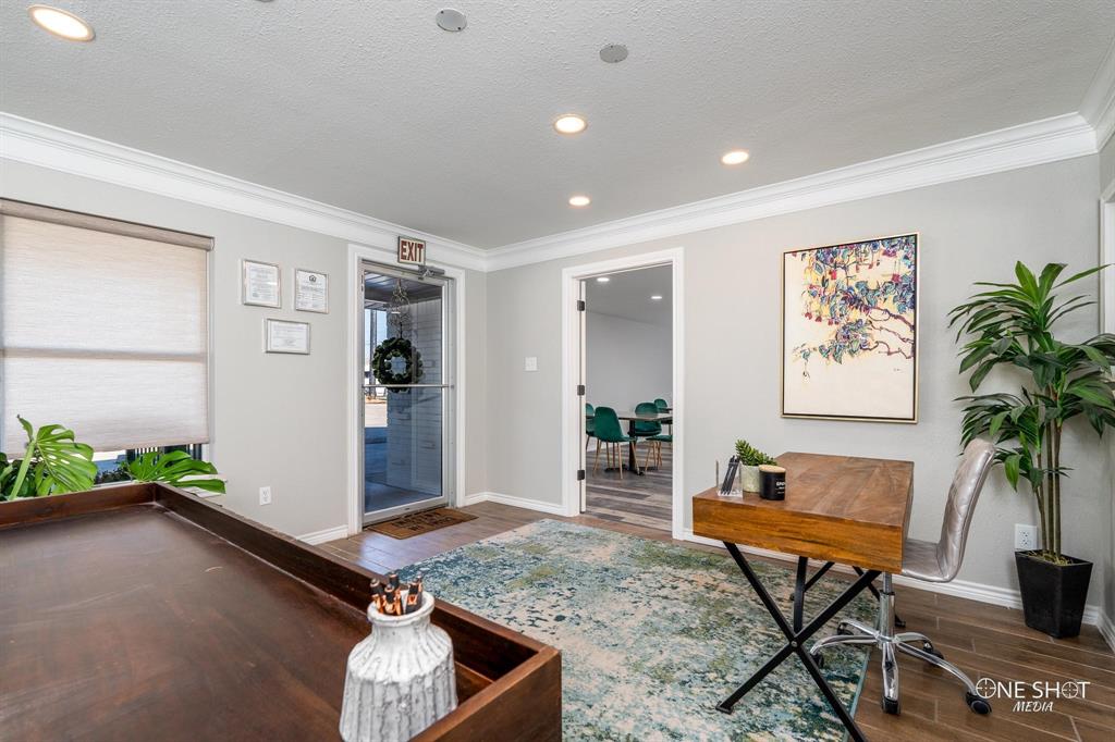 Commercial Property on Buffalo Gap - Commercial Sale