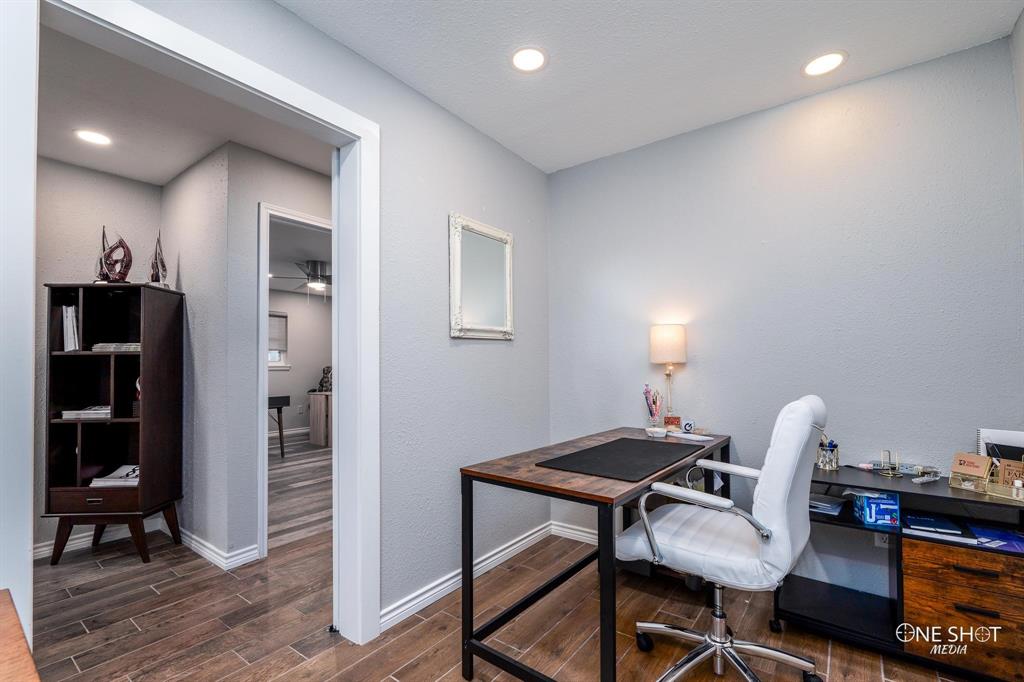 Commercial Property on Buffalo Gap - Commercial Sale