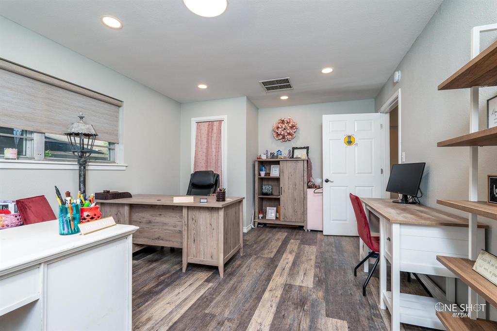 Commercial Property on Buffalo Gap - Commercial Sale