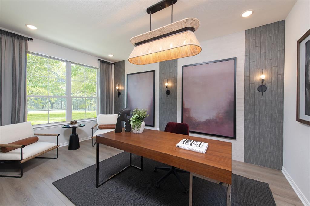 Valencia On The Lake - Residential