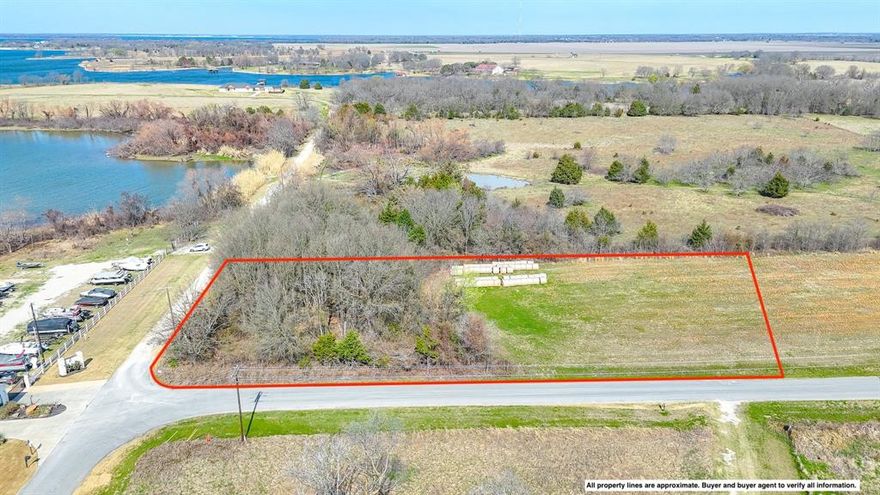 Discover the freedom of country living on this beautiful 1 acre tract near the lake in Kerens, located in the Wood Duck Landing subdivision. With open space, peaceful surroundings, and close proximity to the water, this property offers the perfect blend of privacy and recreation. Utilities are available at the road, making it easy to start planning your custom home, barndominium, or manufactured home in accordance with subdivision guidelines.
Enjoy quiet mornings, starry skies, and the convenience of being just minutes from the lake for boating and fishing. Deed restrictions are in place to help protect property values while still allowing flexibility in your build. Owner financing available with a minimum of 10 percent down, up to a 30 year term, at 12.5 percent interest. This is one of only 7 total lots available. Don’t miss your opportunity to secure land near the water and build on your timeline.