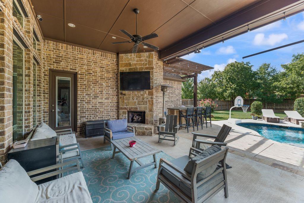 812 Rose Court