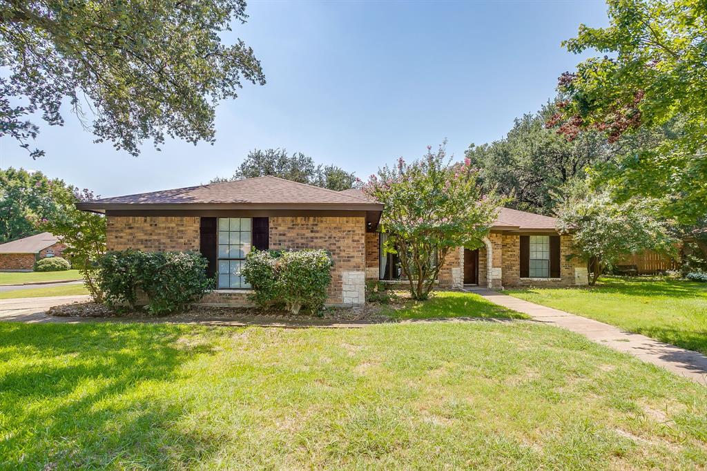 932 Arrow Wood Street