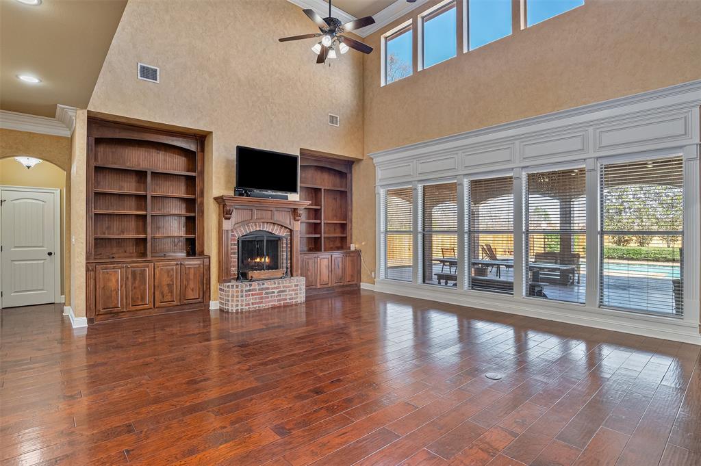 9463 Wrenwood Boulevard