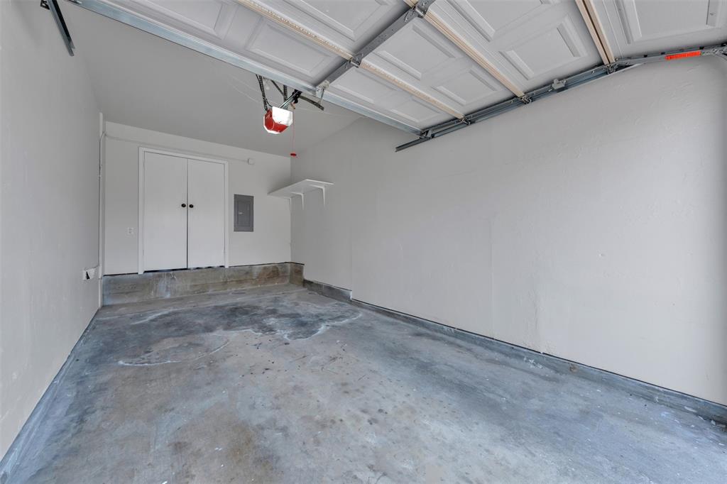 Ridgmar Crossroads Condo - Residential